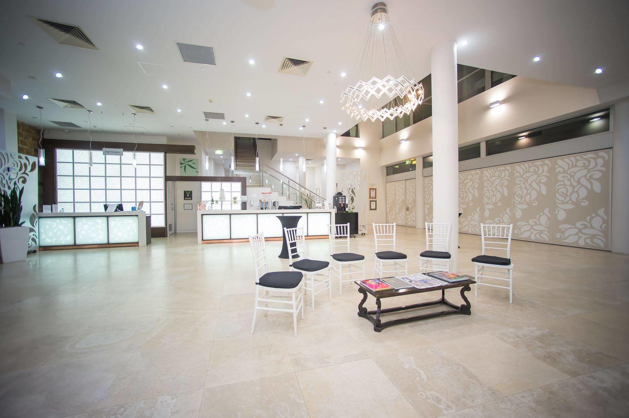 Sfera'S Park Suites & Convention Centre 애들레이드 외부 사진